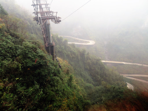 Cable Car Ride to Tianmen Mountain China 2016