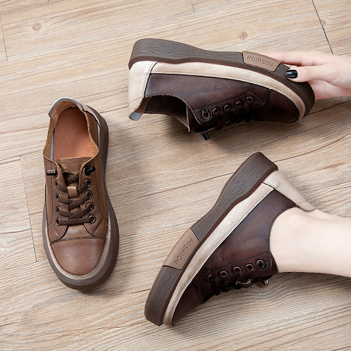 Title 5, Womens Fashionable Retro Flat Heel Low-top Sho...