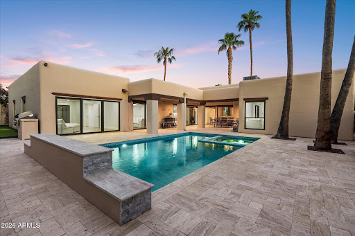 House with pool and palm trees - Prestige house for sale in Phoenix, 3 bedrooms