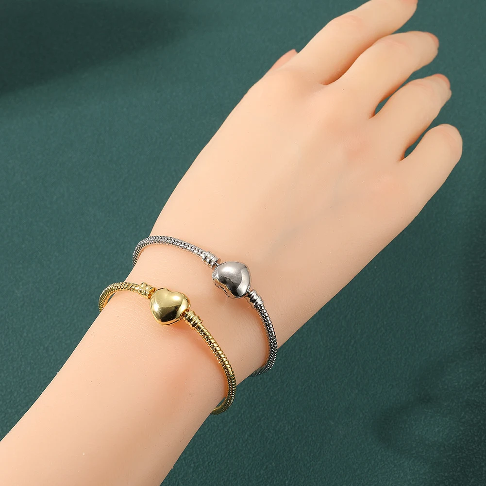 Title 4, Bracelet Coeur dAmour Extravagant Plaqué Cuivr...