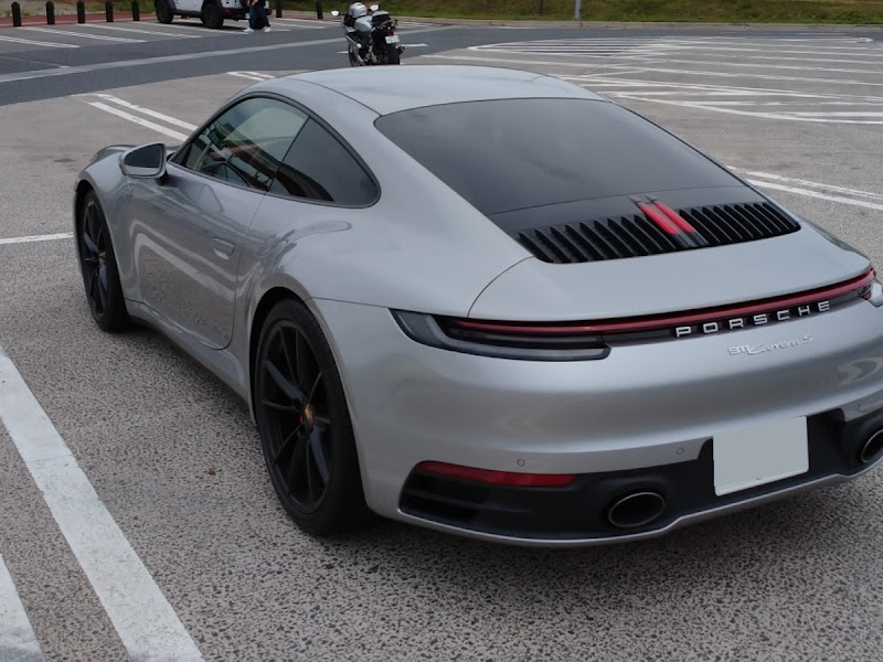 911の992・左ハンドルに関するカスタム事例｜車のカスタム情報はCARTUNE