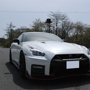 NISSAN GT-R R35