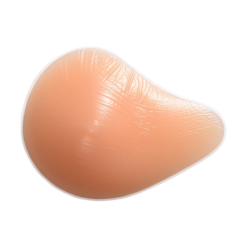 Implants mammaires en silicone de qualité médicale après chirurgie. Retrouvez votre silhouette et confiance en vous.