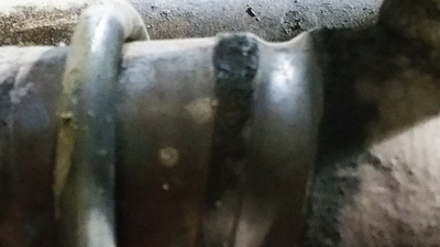 U-bolt wearing into pipe