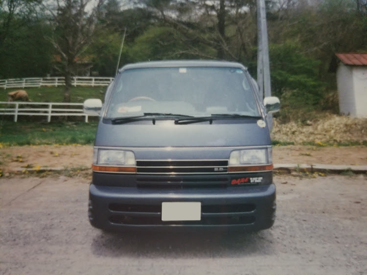 samurai374さんが投稿した歴代の自動車遍歴・E23キャラバン・ハイエース100系・デリカスペースギア4wd・25年前の台風避難のF15戦闘機に関するカスタム事例の投稿画像4枚目