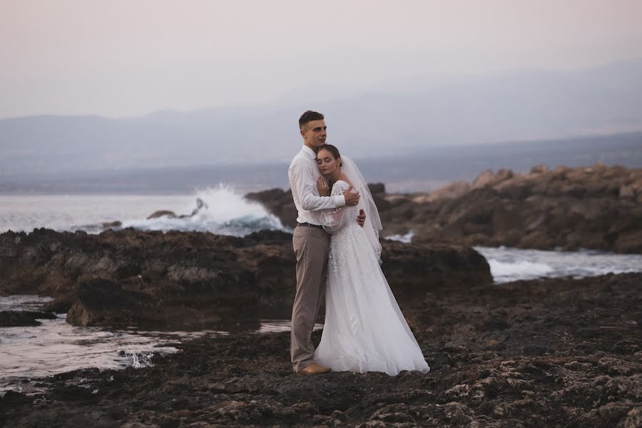 Fotografer pernikahan Tina Yalova (tinayalovaphoto). Foto tanggal 1 Oktober 2021
