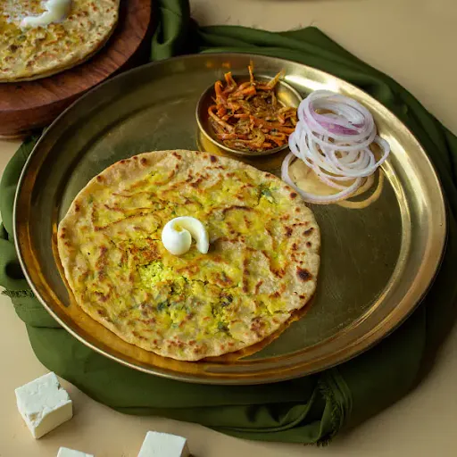 Paneer Pyaaz Paratha