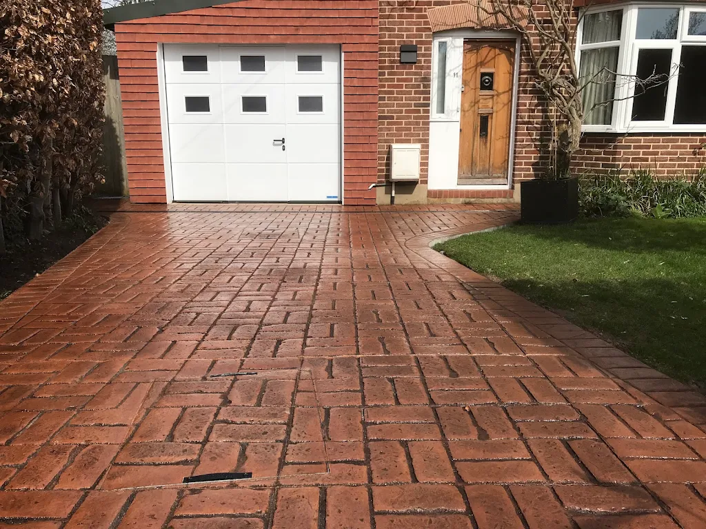Preview of Old  Brick Basketweave Brick Red Esher.