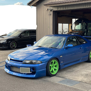 スカイライン R33