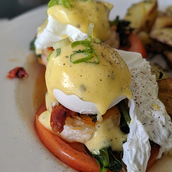 Prawn Benedict (special)