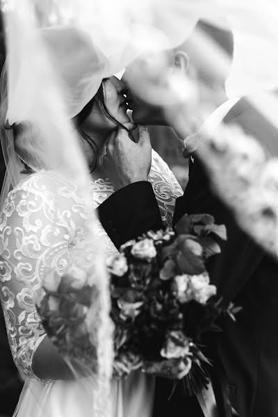 Wedding photographer Elena Voroba (lenavoroba). Photo of 1 October 2019