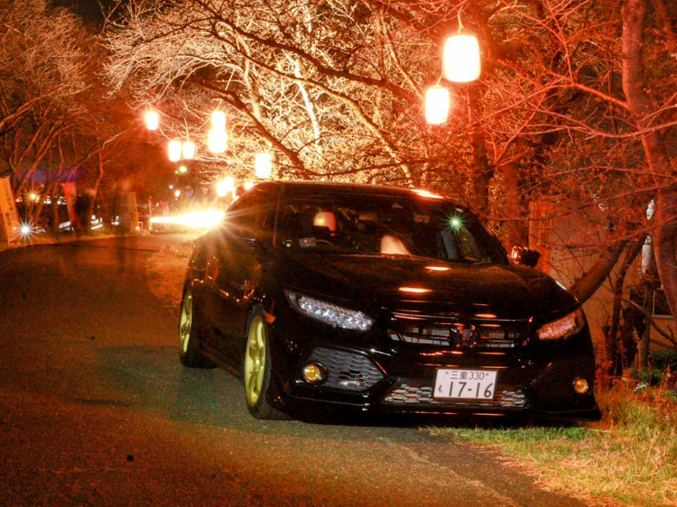 シビック(欧州HB)のFK7・ライティング🔦練習・桜並木🌸に関するカスタム事例の投稿画像4枚目