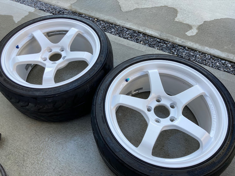 シビックタイプRのADVAN Racing・DIY・車高調・マフラーに関するカスタム事例の投稿画像1枚目
