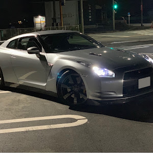 NISSAN GT-R R35