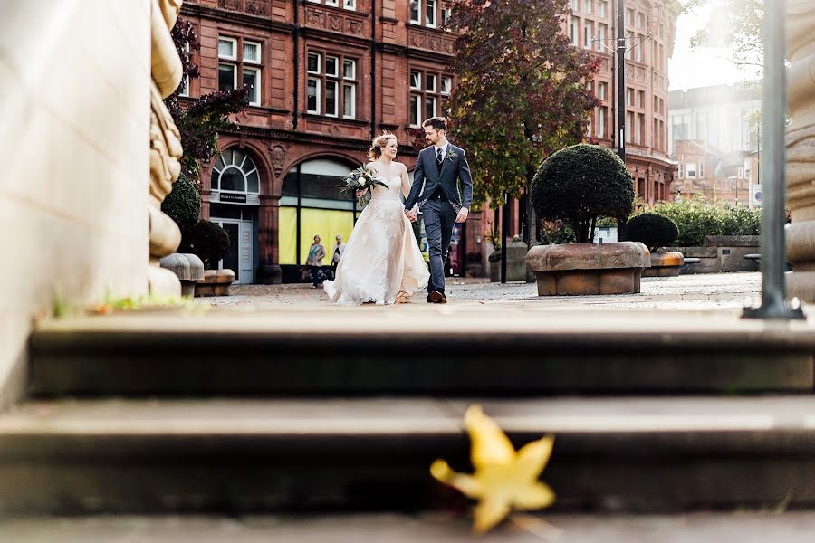 Fotógrafo de casamento Katie (faircloughstudio). Foto de 2 de julho 2019