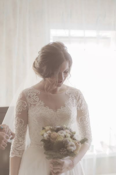 Wedding photographer Dina Kharlamova (xarlamovadina). Photo of 1 February 2019