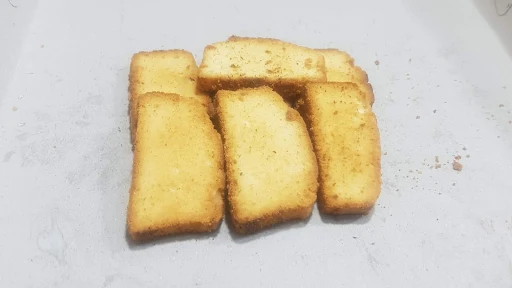 Cake Toast [250 Grams]