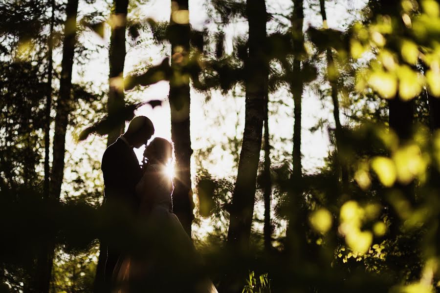 Fotografo di matrimoni Kamil Czernecki (czernecki). Foto del 25 aprile 2018