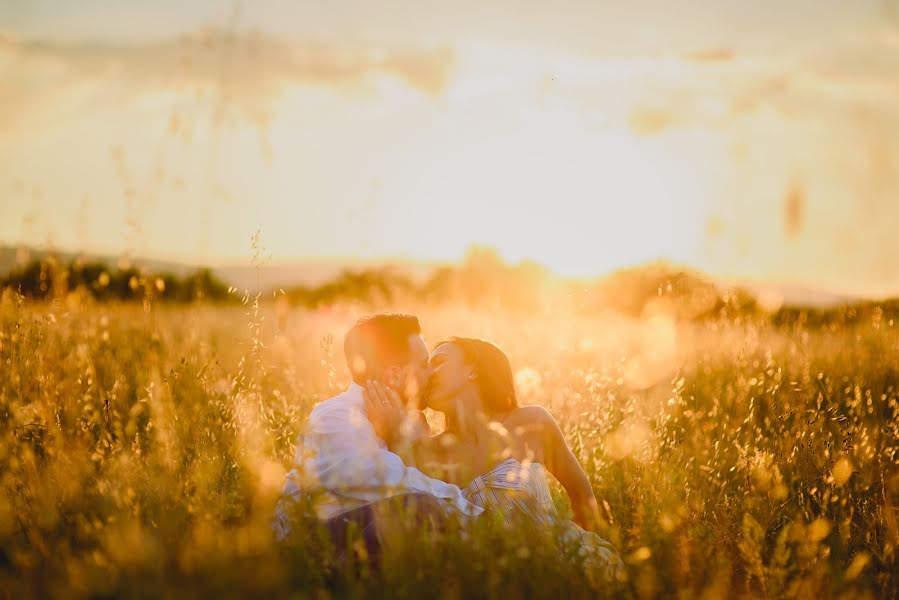 Wedding photographer Nikos Roussis (roussis). Photo of 9 December 2017