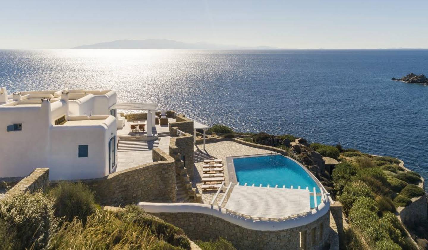 Villa with pool Mikonos