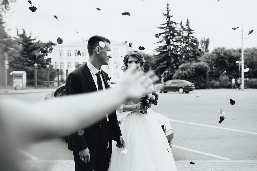 Wedding photographer Kseniya Ulyanova (ksyuhanichka35). Photo of 17 September 2017