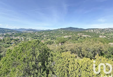 Maison avec piscine et terrasse 11