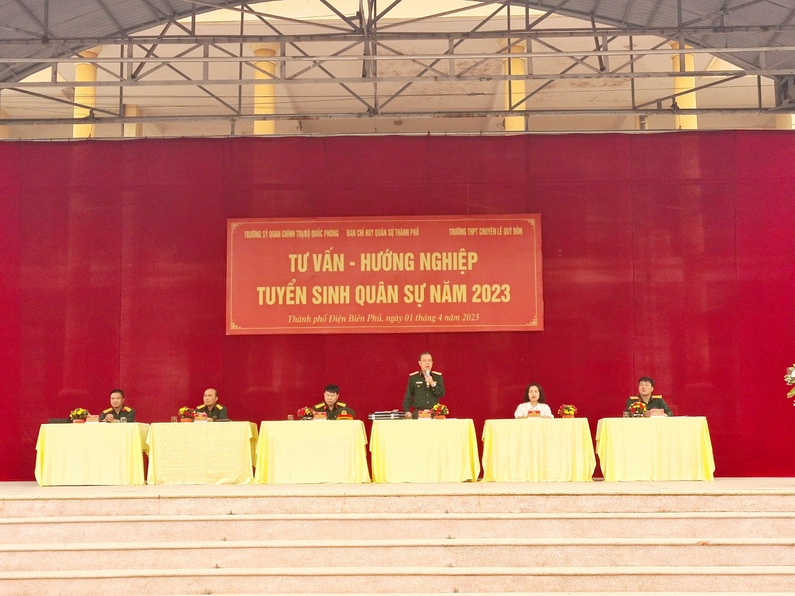 Tư vấn, hướng nghiệp tuyển sinh quân sự năm 2023