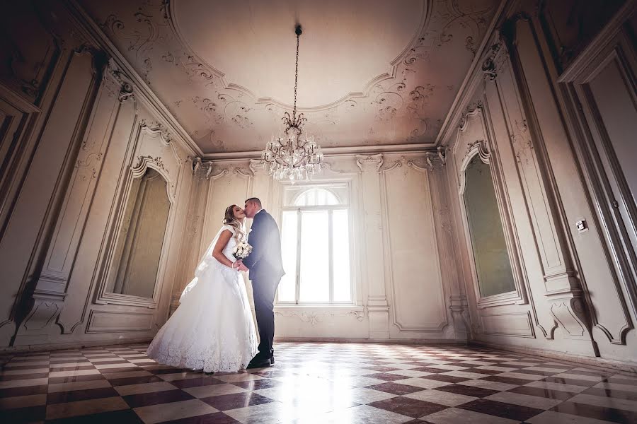 Photographe de mariage Mihalik Imre (iksnc9a). Photo du 9 mai 2020