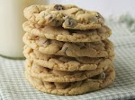 Bisquick® Chocolate Chip Cookies was pinched from <a href="http://www.bettycrocker.com/recipes/bisquick-chocolate-chip-cookies/4ec9eb4c-4b19-4663-b2c2-186253701866?nicam2=Email" target="_blank">www.bettycrocker.com.</a>