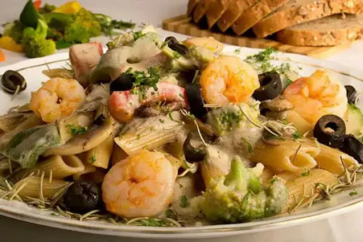 Prawns In Mushroom Alfredo Sauce