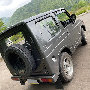 ジムニー JA11V