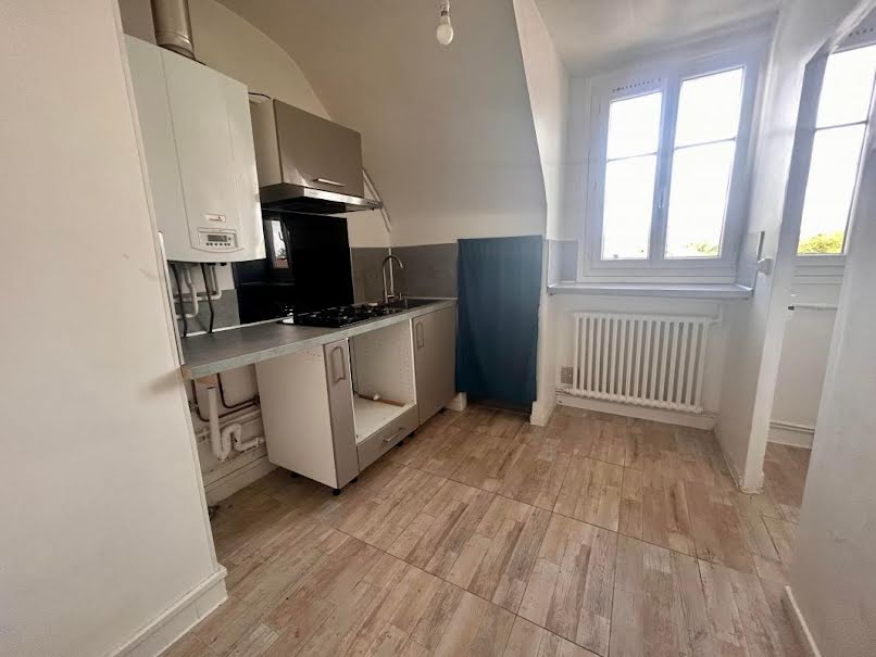 Location  appartement 3 pièces 60 m² à Soissons (02200), 640 €