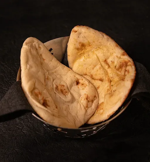 Butter Naan (1Pc)