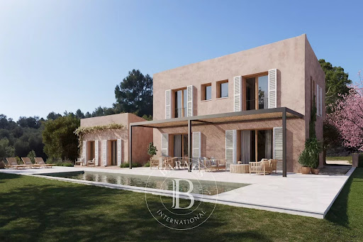 Property with pool 2