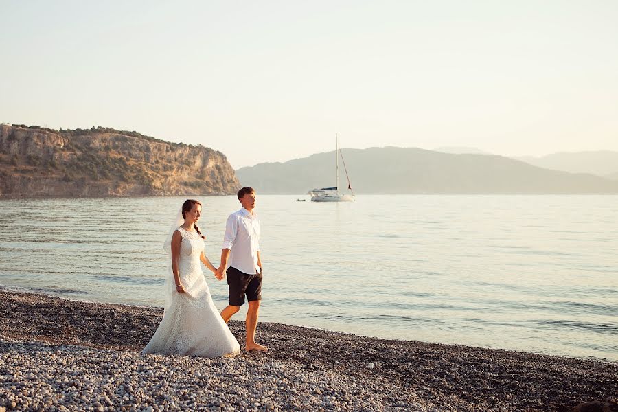 Fotografo di matrimoni Ira Tishakova (iratishakova). Foto del 4 settembre 2015