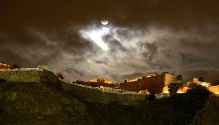 NOTTE DA LUPI di dicorsa