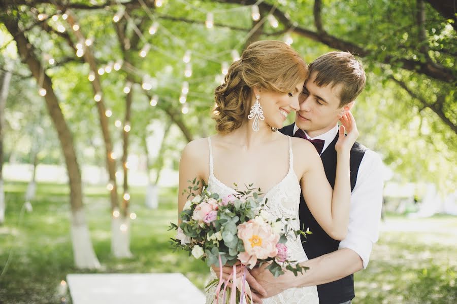 Fotógrafo de casamento Vlada Smanova (smanova). Foto de 25 de maio 2016