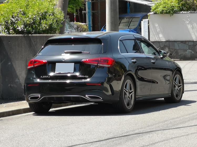 Aクラス ハッチバックのA200d・AMGライン・W177に関するカスタム事例の投稿画像1枚目