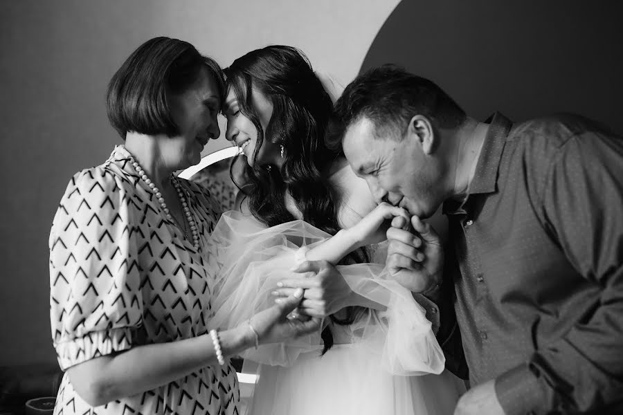 Wedding photographer Nastya Volkova (nastyavolkova). Photo of 17 December 2022