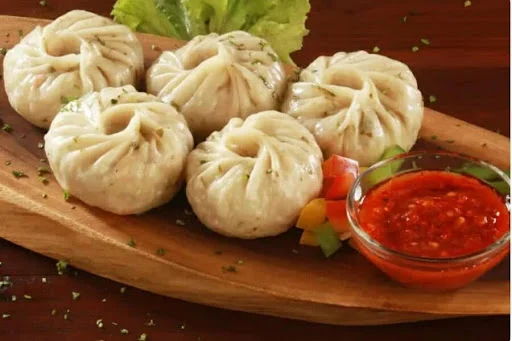 Veg Steam Momos (8 Pcs)