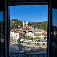 Una finestra su Dolceacqua di 