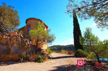 maison à Esparron-de-Verdon (04)