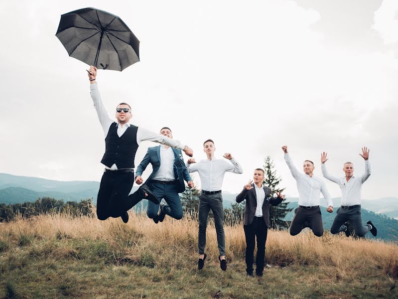 Fotógrafo de bodas Olga Sinoverska (synolya). Foto del 16 de septiembre 2019