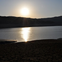 Tramonto sul lago di 