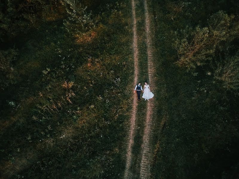 結婚式の写真家Iulia Șanta (iuliasanta)。2018 10月31日の写真