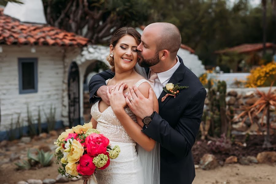 Fotografo di matrimoni Laurie Ashley (laurieashley). Foto del 25 maggio 2023