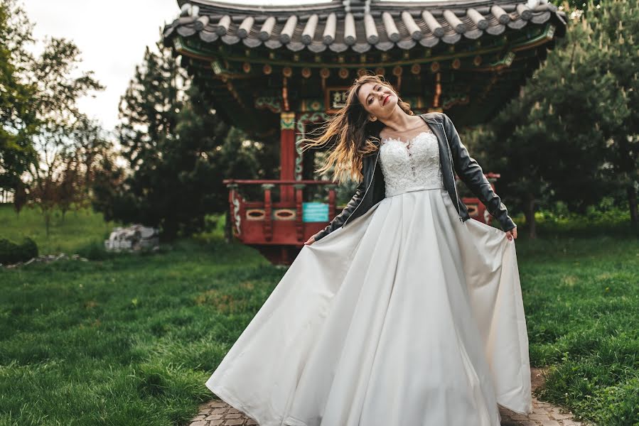 Fotógrafo de casamento Yuliya Mo (juliamo). Foto de 7 de junho 2020