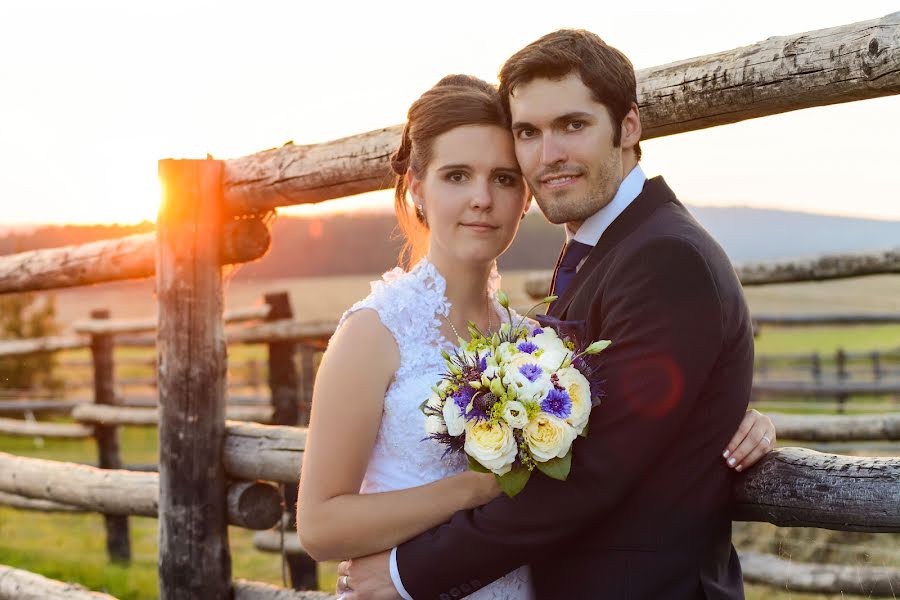 Esküvői fotós Karel Královec (kralovecphoto). Készítés ideje: 2015 április 30.