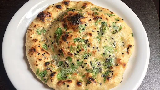 Gobi Kulcha With Chole And Onion Salad