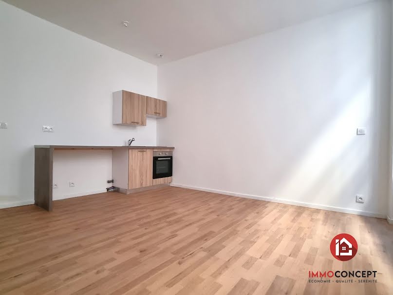 Location  appartement 1 pièce 29 m² à Bagnols-sur-ceze (30200), 380 €